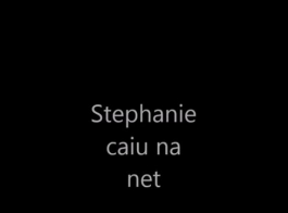 Stephanie Chase Cưỡi Ngựa Cứng